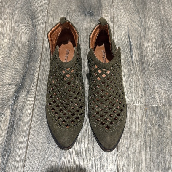 • Jeffrey Campbell • Taggart Almond Toe Booties
Olive Green Suede Leather 8 - Picture 3 of 6